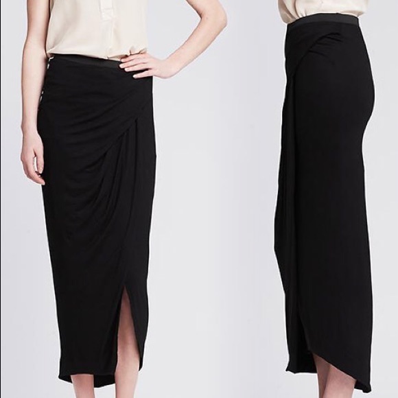 NWOT Banana Republic Skirt
